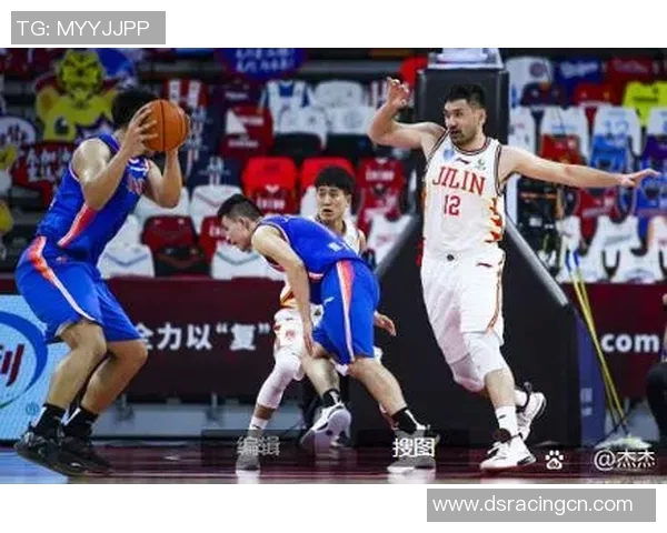 广州篮球队以63分领跑世锦赛积分榜展现强劲实力