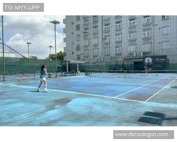 南京网球队防守分析:优缺点与提升空间探讨 南京网球队防守分析:优缺点与提升空间探讨