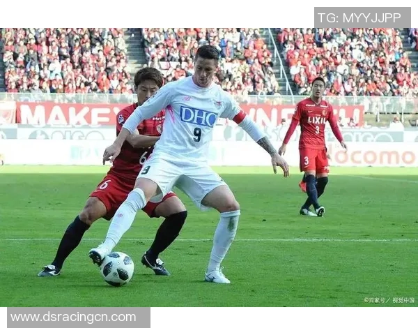 鹿角鹿角迎战庆南FC争夺关键三分展现球队实力与风采