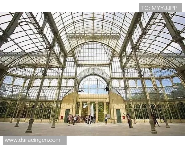 兵工厂与铁路工场的历史变迁与发展对比分析