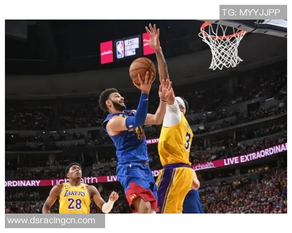 穆雷带领掘金挑战湖人争夺西部冠军席位的激烈对决 穆雷带领掘金挑战湖人争夺西部冠军席位的激烈对决