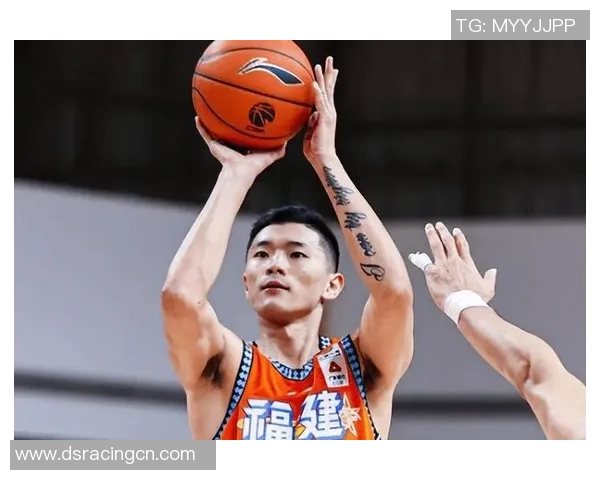 陈林坚：从青涩球员到篮球场上的璀璨明星之路探秘