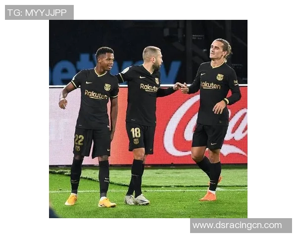 其姆奇与巴伦西亚的精彩对决揭示足球战术与团队合作的魅力 其姆奇与巴伦西亚的精彩对决揭示足球战术与团队合作的魅力