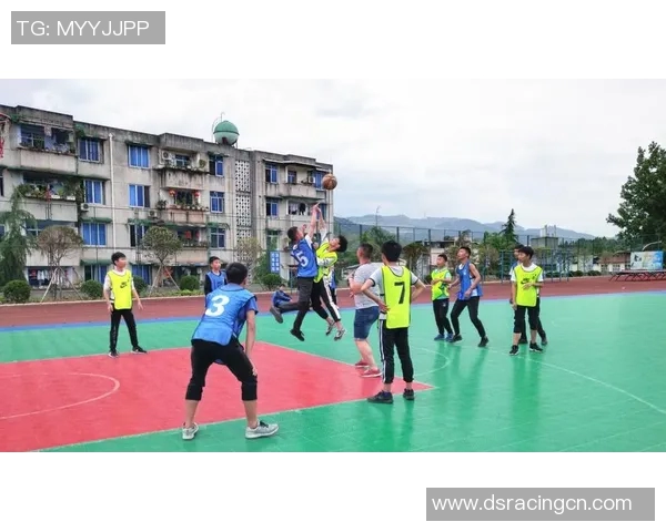 成都篮球队在洲际杯中的个人能力展现与战术配合分析MBA 成都篮球队在洲际杯中的个人能力展现与战术配合分析MBA