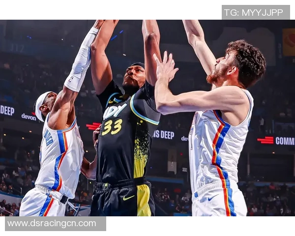 快船与雷霆激战G4争夺季后赛关键胜利的精彩对决 快船与雷霆激战G4争夺季后赛关键胜利的精彩对决