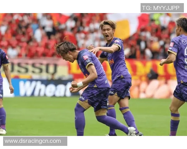 神户胜利船对阵广岛三箭直播全程回顾与精彩瞬间分析 神户胜利船对阵广岛三箭直播全程回顾与精彩瞬间分析