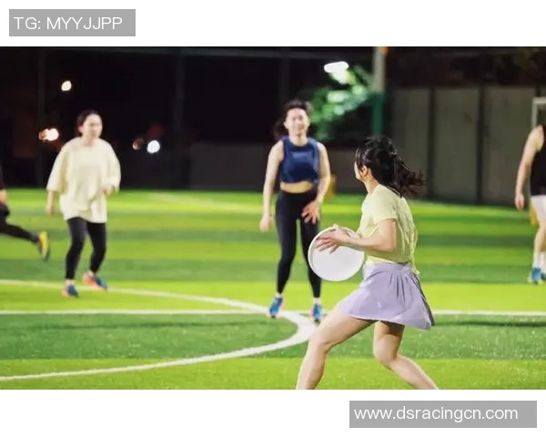 飞盘战术深度解析：深圳飞盘队的战术布局与比赛策略探讨