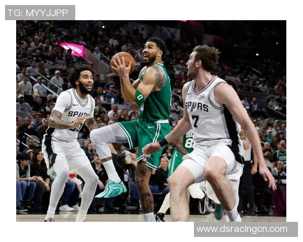 雷霆与马刺激战三月十一日NBA赛场精彩瞬间回顾与分析